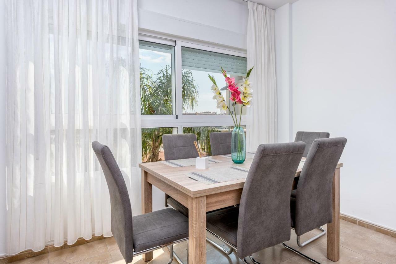 Wintowinrentals Best Location, Beach, Pool & Parking Rincon de la Victoria Bagian luar foto