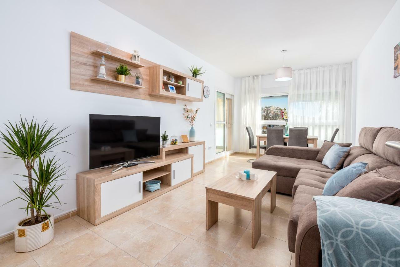 Wintowinrentals Best Location, Beach, Pool & Parking Rincon de la Victoria Bagian luar foto