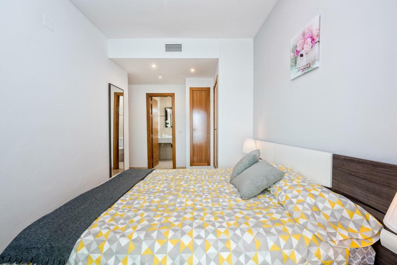 Wintowinrentals Best Location, Beach, Pool & Parking Rincon de la Victoria Bagian luar foto